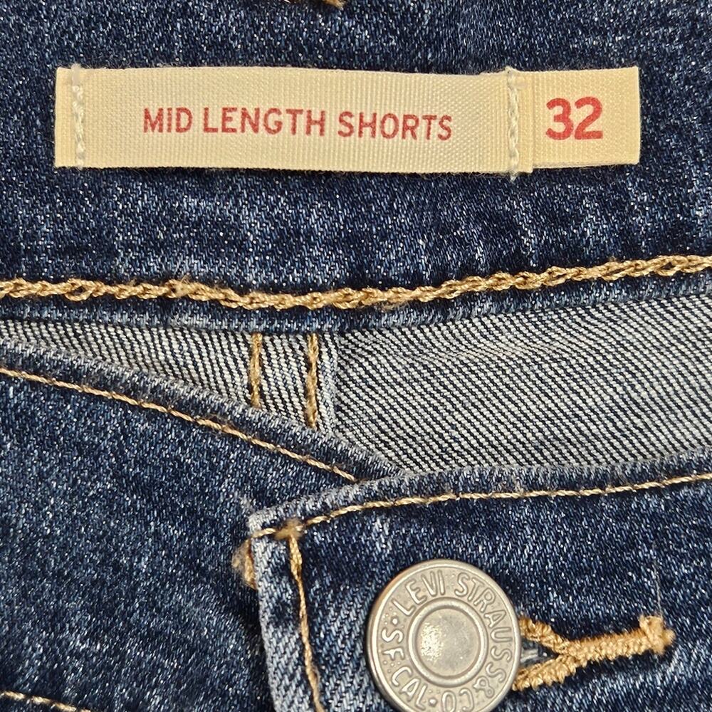 NWT Levi's Mid Length Shorts Size 32 - Picture 6 of 9